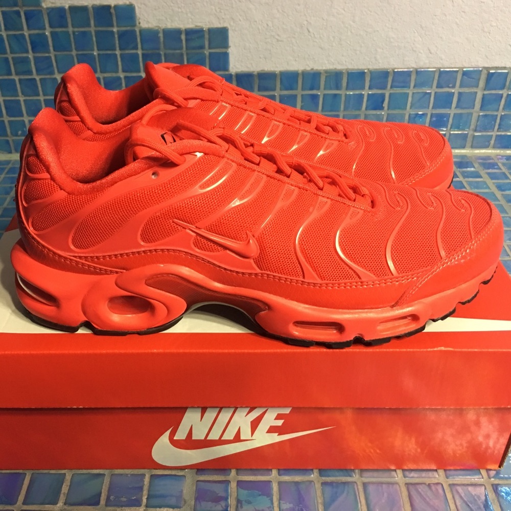 Red Nike Air Max Plus